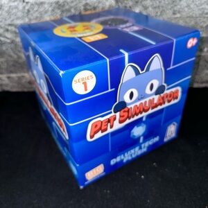 Pet Simulator 12” Deluxe Tech Mystery Plush - Series 1 #2